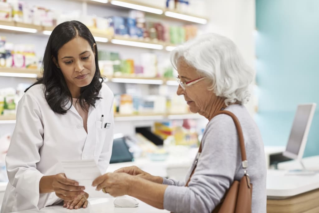 How to Become a Pharmacist
